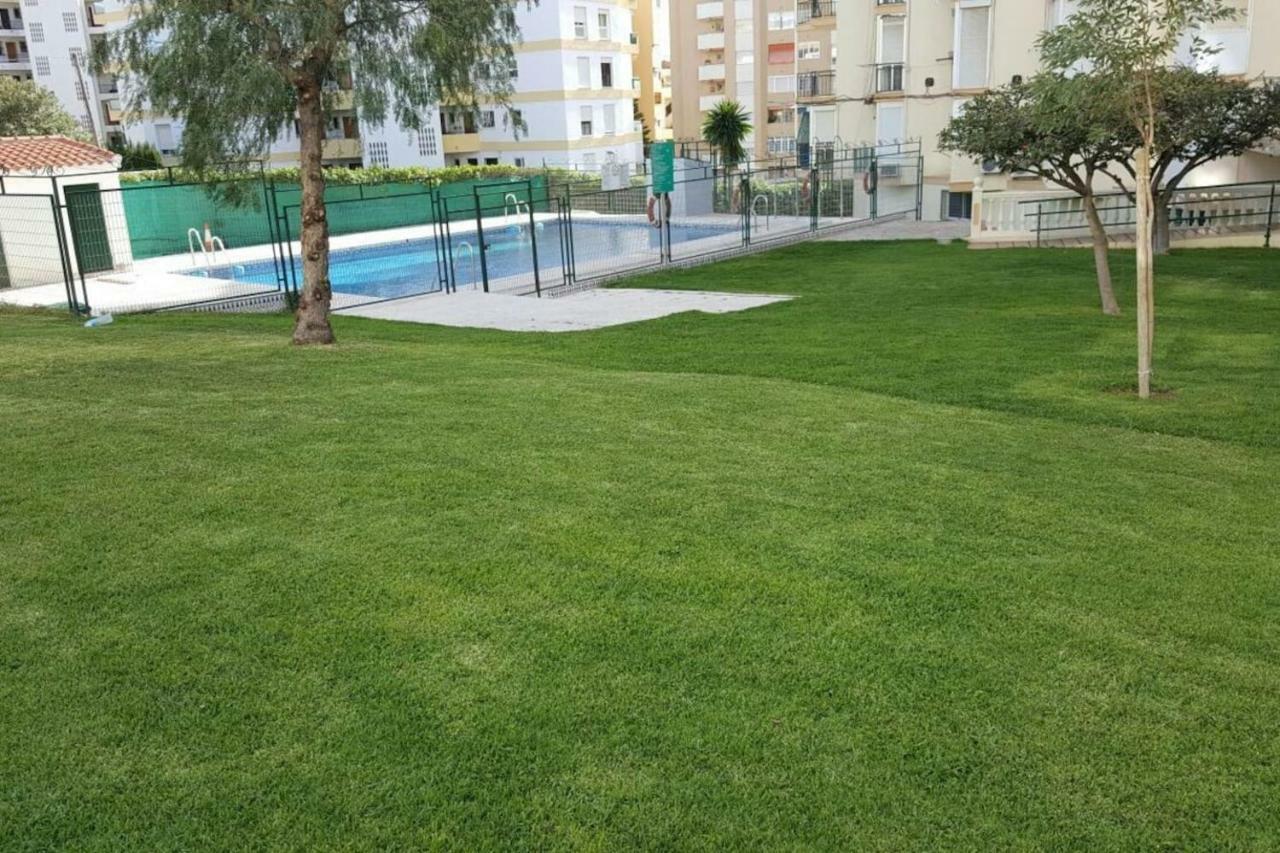 Study Near Malaga And The Beach Apartment Exterior photo